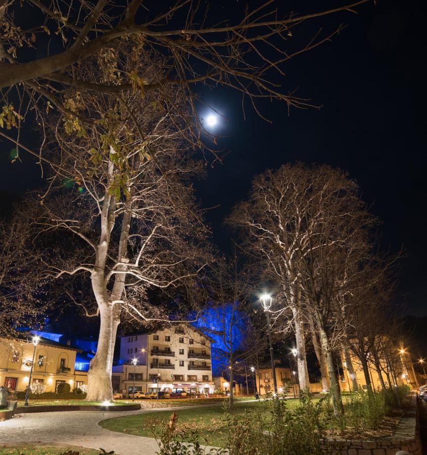 Hotel Crimea Chiavenna Exterior foto